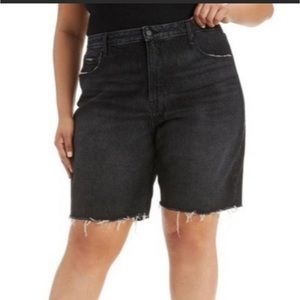 128 Good American Good 90s Bermuda short black